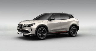 Alfa Romeo Junior Ibrida Speciale 1.2 Turbo