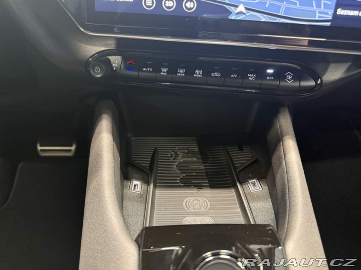 Alfa Romeo Junior Ibrida Speciale 1.2 Turbo 2025