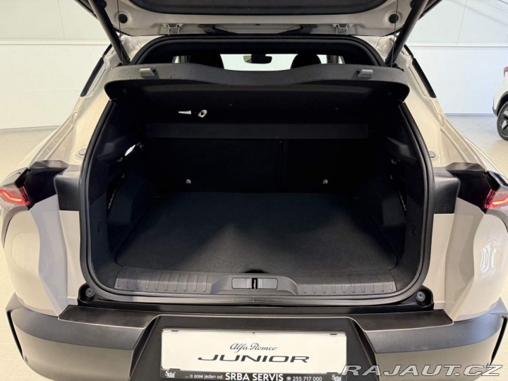 Alfa Romeo Junior Ibrida Speciale 1.2 Turbo 2025