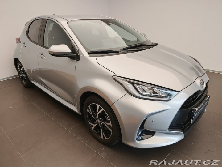 Toyota Yaris 1.5 Hybrid e-CVT Style 2024