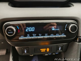 Toyota Yaris 1.5 Hybrid e-CVT Style 2024