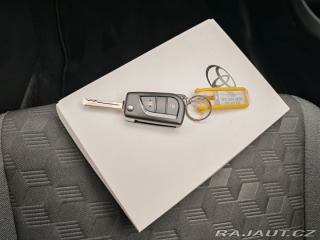 Toyota Yaris 1.5 Hybrid e-CVT Style 2024