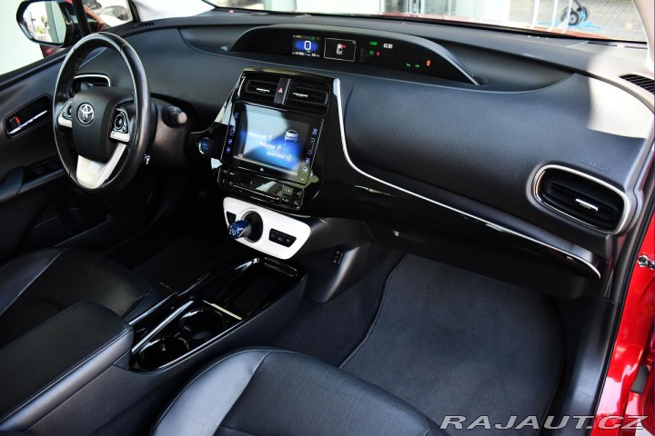Toyota Prius 1,8 VVT-i PHEV REZERVACE 2019
