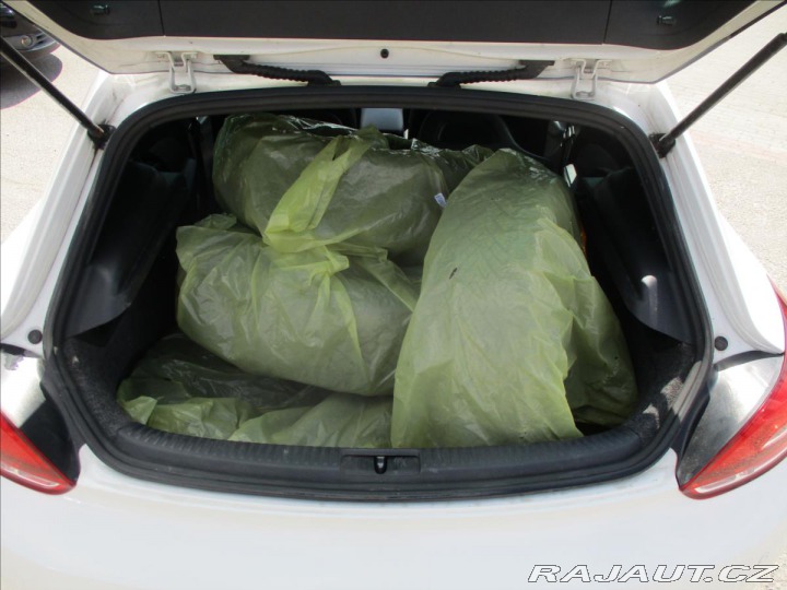 Volkswagen Scirocco 1,4 TSi 118kw motor po GO 2009