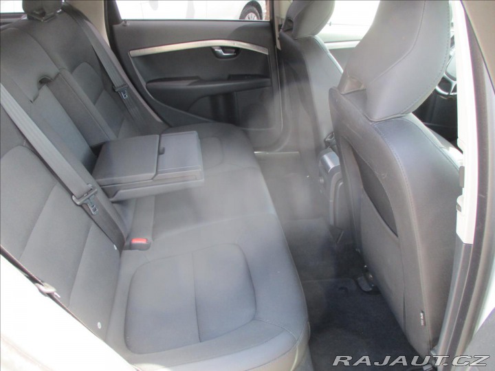 Volvo XC70 2,4 d 120KW Kinetic AWD b 2012