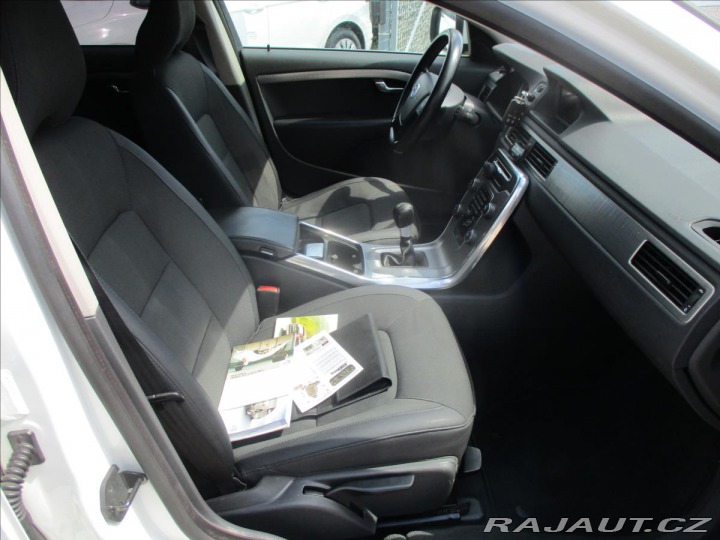 Volvo XC70 2,4 d 120KW Kinetic AWD b 2012