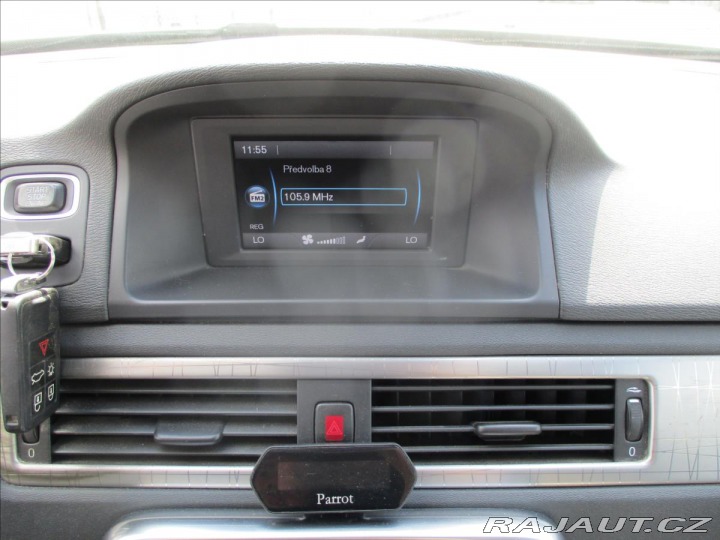 Volvo XC70 2,4 d 120KW Kinetic AWD b 2012