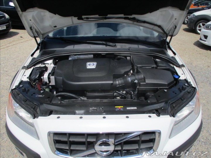 Volvo XC70 2,4 d 120KW Kinetic AWD b 2012
