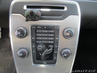 Volvo XC70 2,4 d 120KW Kinetic AWD b 2012