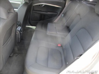 Volvo XC70 2,4 d 120KW Kinetic AWD b 2012
