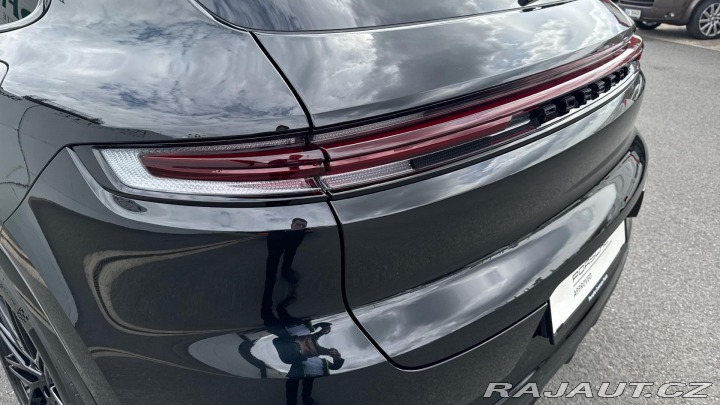 Porsche Cayenne E-Hybrid 2025
