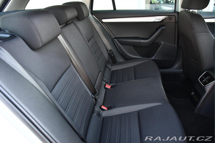 Škoda Octavia 1,6TDI DSG NAVI CARPLAY 2019