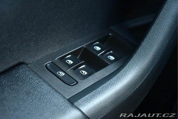 Škoda Octavia 1,6TDI DSG NAVI CARPLAY 2019