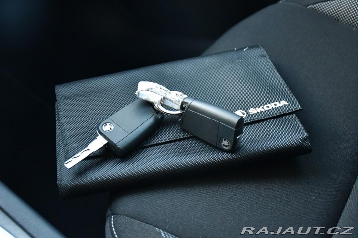 Škoda Octavia 1,6TDI DSG NAVI CARPLAY 2019