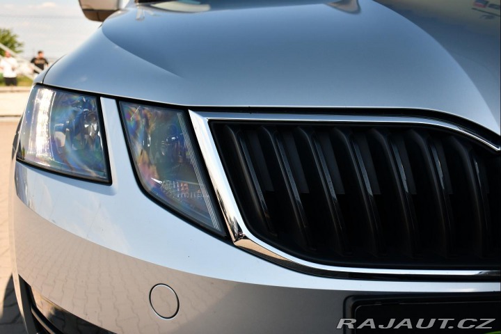 Škoda Octavia 1,6TDI DSG NAVI CARPLAY 2019