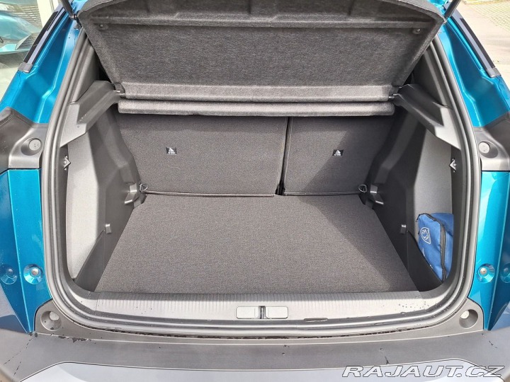 Peugeot 2008 ALLURE 1.2 PT 130K EAT8 2025