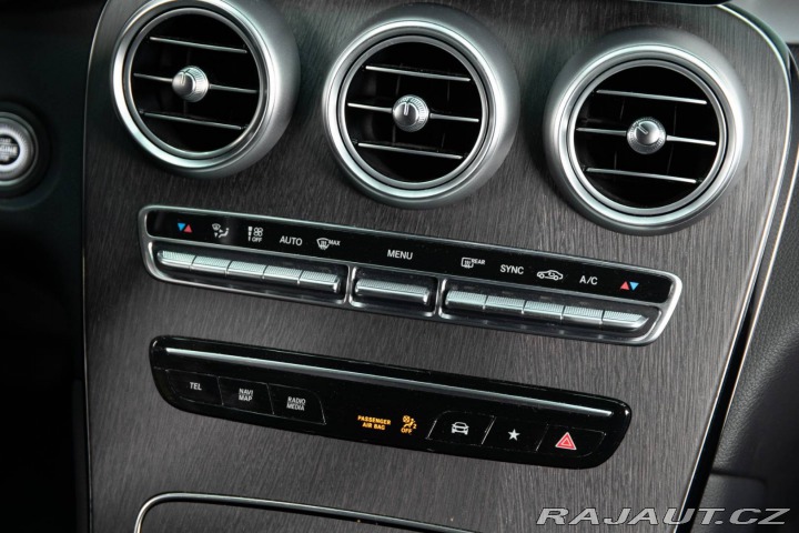 Mercedes-Benz GLC SUV 200 4MATIC A/T 2021