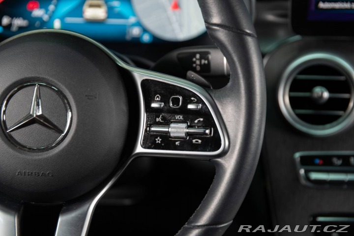 Mercedes-Benz GLC SUV 200 4MATIC A/T 2021
