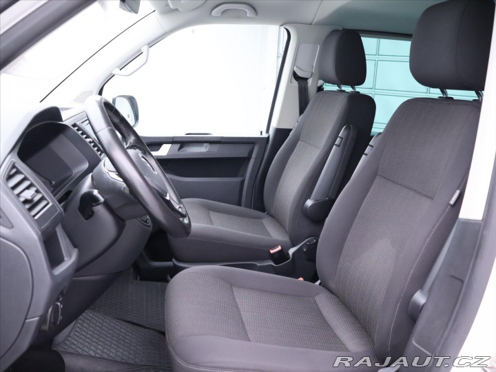 Volkswagen Caravelle 2,0 TDI 150kW DSG Navi 8- 2015