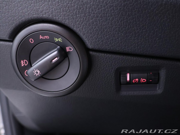 Volkswagen Caravelle 2,0 TDI 150kW DSG Navi 8- 2015