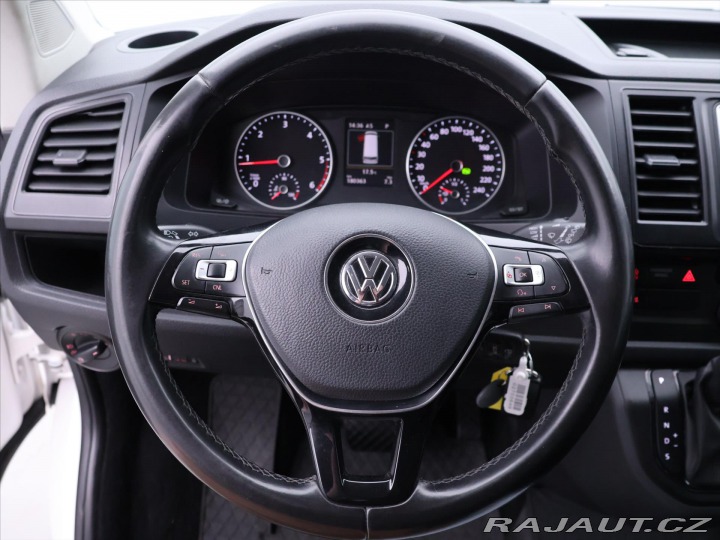 Volkswagen Caravelle 2,0 TDI 150kW DSG Navi 8- 2015