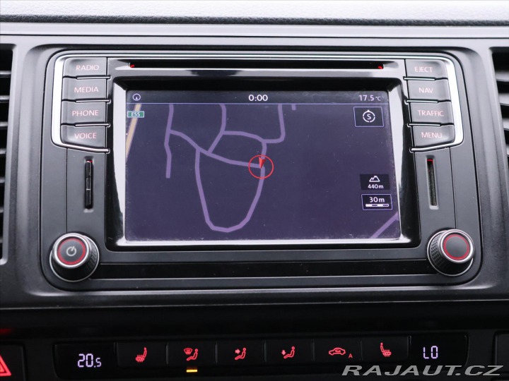Volkswagen Caravelle 2,0 TDI 150kW DSG Navi 8- 2015