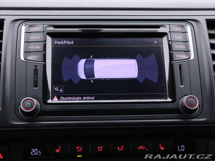 Volkswagen Caravelle 2,0 TDI 150kW DSG Navi 8- 2015