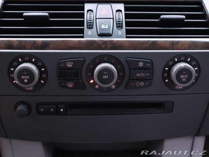 BMW 5 2.5 525i Aut. 141kW Kůže 2004
