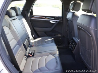 Volkswagen Touareg 3,0 V6 TDI R-Line Panoram 2021