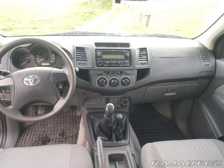 Toyota Hilux 2011