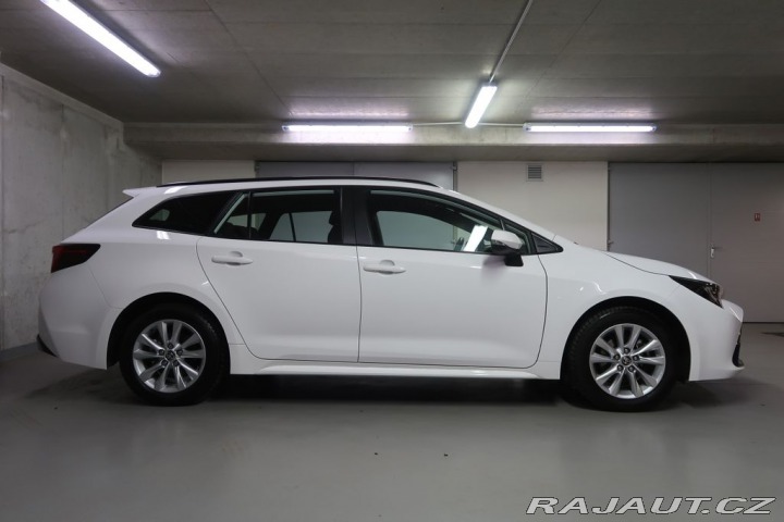 Toyota Corolla 1.8Hybrid,CZ,1Maj,Comfort 2023