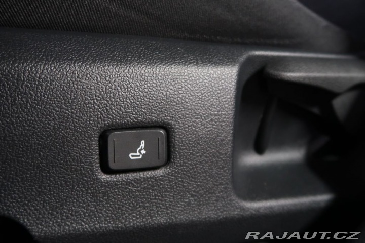 Toyota Corolla 2.0Hybrid,CZ,1Maj,Comfort 2022
