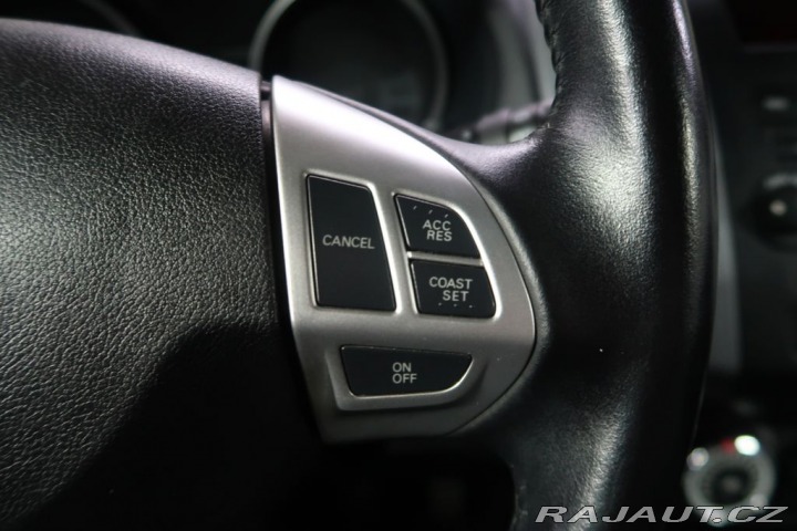 Mitsubishi Outlander 2.0DI-D,CZ,1Maj,Manuál,4x 1800