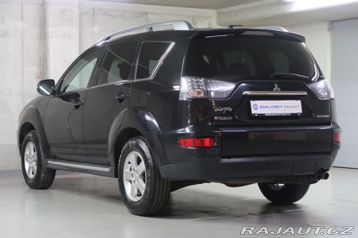 Mitsubishi Outlander 2.0DI-D,CZ,1Maj,Manuál,4x 1800