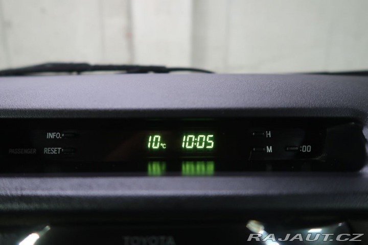 Toyota Hilux 2.5D4D,CZ,4x4,HardTop,Man 2012
