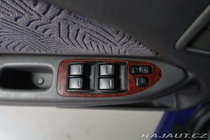 Toyota Avensis 1.8VVT-i,Manuála,81kW 1999
