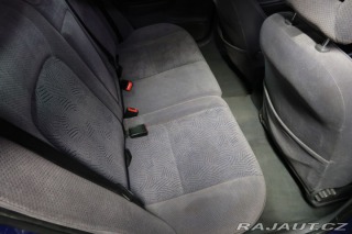 Toyota Avensis 1.8VVT-i,Manuála,81kW 1999