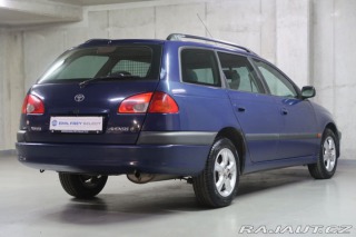 Toyota Avensis 1.8VVT-i,Manuála,81kW 1999