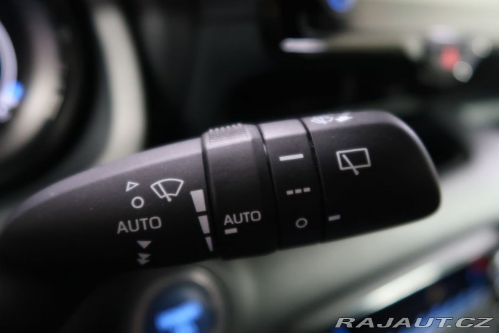 Toyota Yaris 1.5Hybrid,CZ,1Maj,Selecti 2022