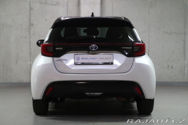Toyota Yaris 1.5Hybrid,CZ,1Maj,Selecti 2022