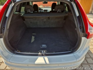 Volvo XC60 2,0 D4 Momentum Automat 2017