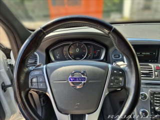 Volvo XC60 2,0 D4 Momentum Automat 2017