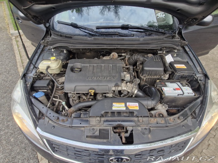 Kia Ceed SW 1.6 CRDi 16V 85 kW Act 2010