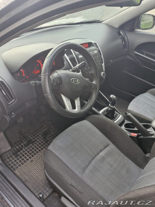 Kia Ceed SW 1.6 CRDi 16V 85 kW Act 2010