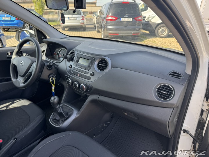 Hyundai i10 1,0 48 KW 1. MAJ ČR KM 2018