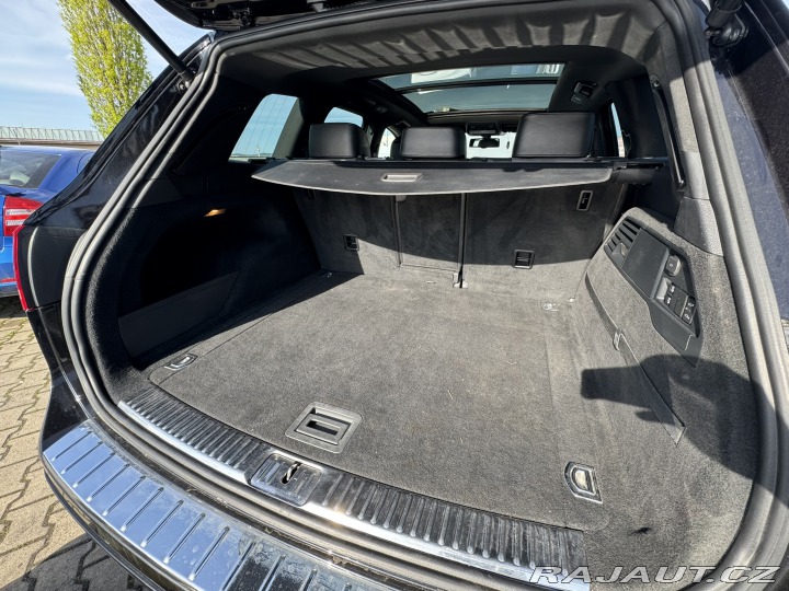 Volkswagen Touareg 4,2 TDI 250KW TAŽNÉ R-LIN 2011