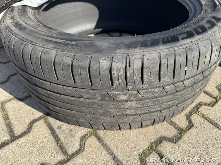 Volkswagen Touareg 4,2 TDI 250KW TAŽNÉ R-LIN 2011