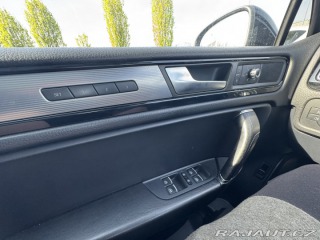 Volkswagen Touareg 4,2 TDI 250KW TAŽNÉ R-LIN 2011
