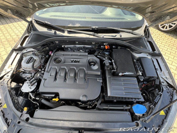 Škoda Octavia 1,6 TDI 77 KW STK TAŽNÉ 2014
