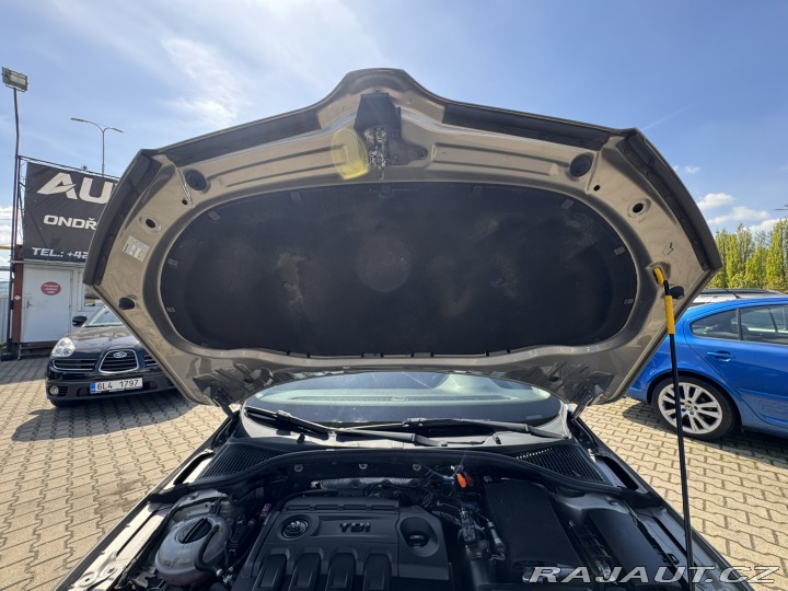 Škoda Octavia 1,6 TDI 77 KW STK TAŽNÉ 2014